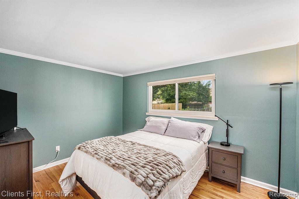8451 Orhan Street, Canton, MI 48187 — Photo 10
