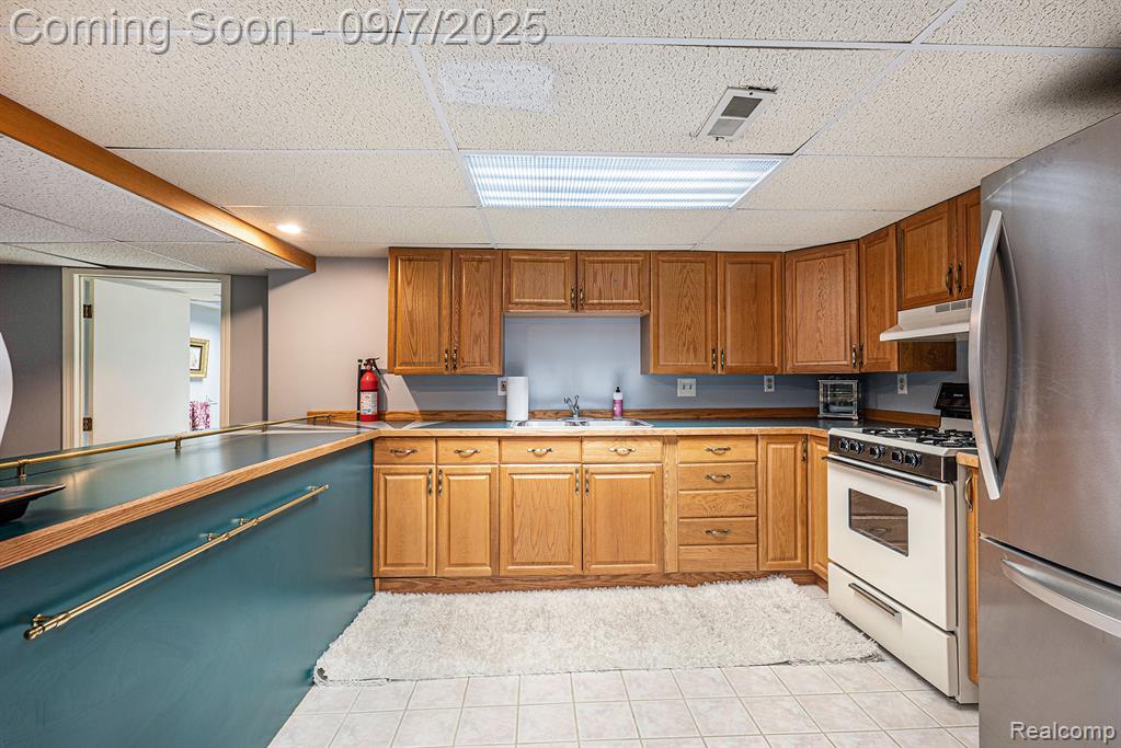 43459 Chardonnay Drive, Sterling Heights, MI 48314 — Photo 24