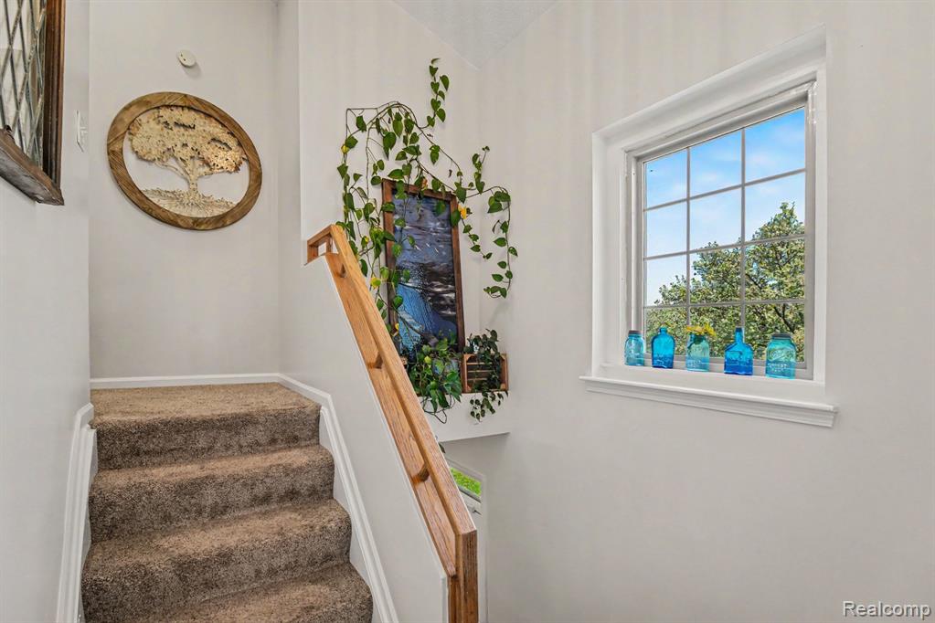 1640 Estates Drive, Detroit, MI 48206 — Photo 17