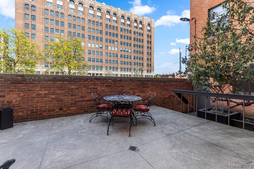 629 W Milwaukee Street, Detroit, MI 48202 — Photo 21