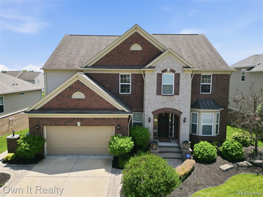 58683 Winnowing Circle S, South Lyon, MI 48178