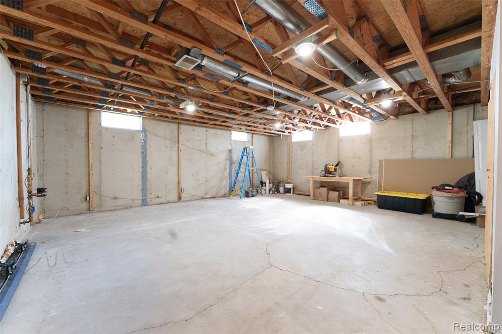 903 Jones Street, Howell, MI 48843 — Photo 15