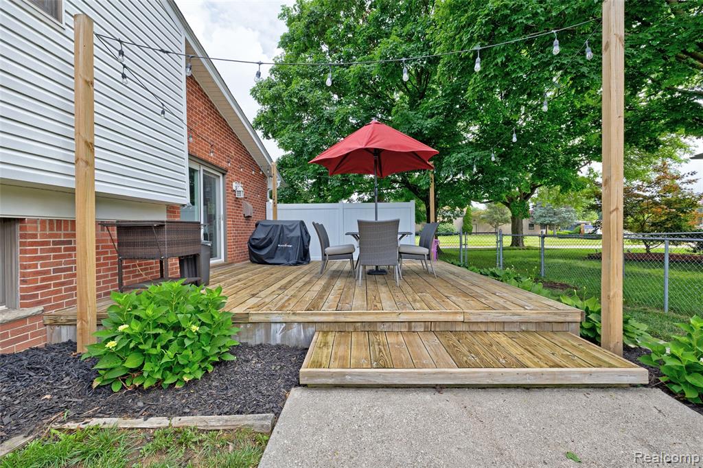 41429 Greenbriar Lane, Plymouth, MI 48170 — Photo 44