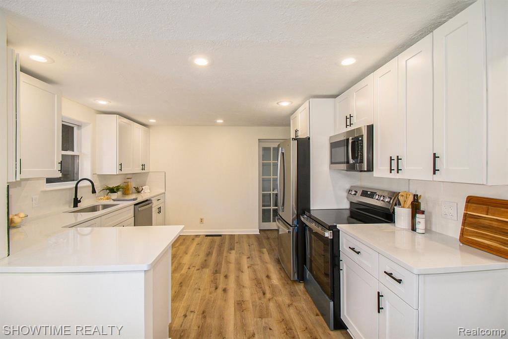2055 SANDHILL Road, Mason, MI 48854 — Photo 7
