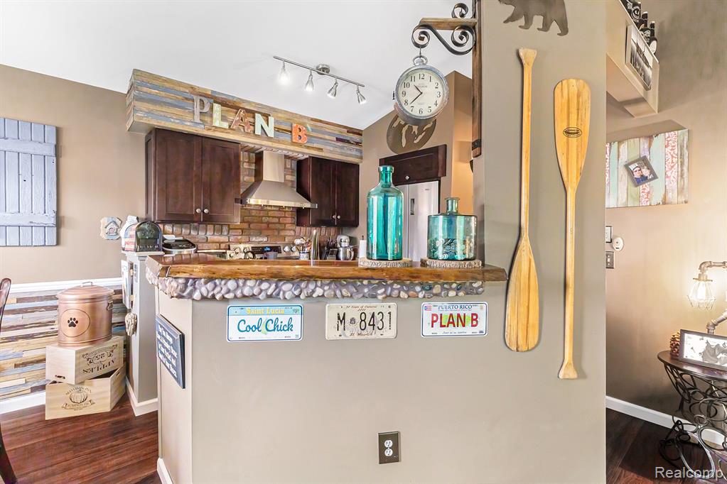 313 Spring Brooke Drive, Brighton, MI 48116 — Photo 13