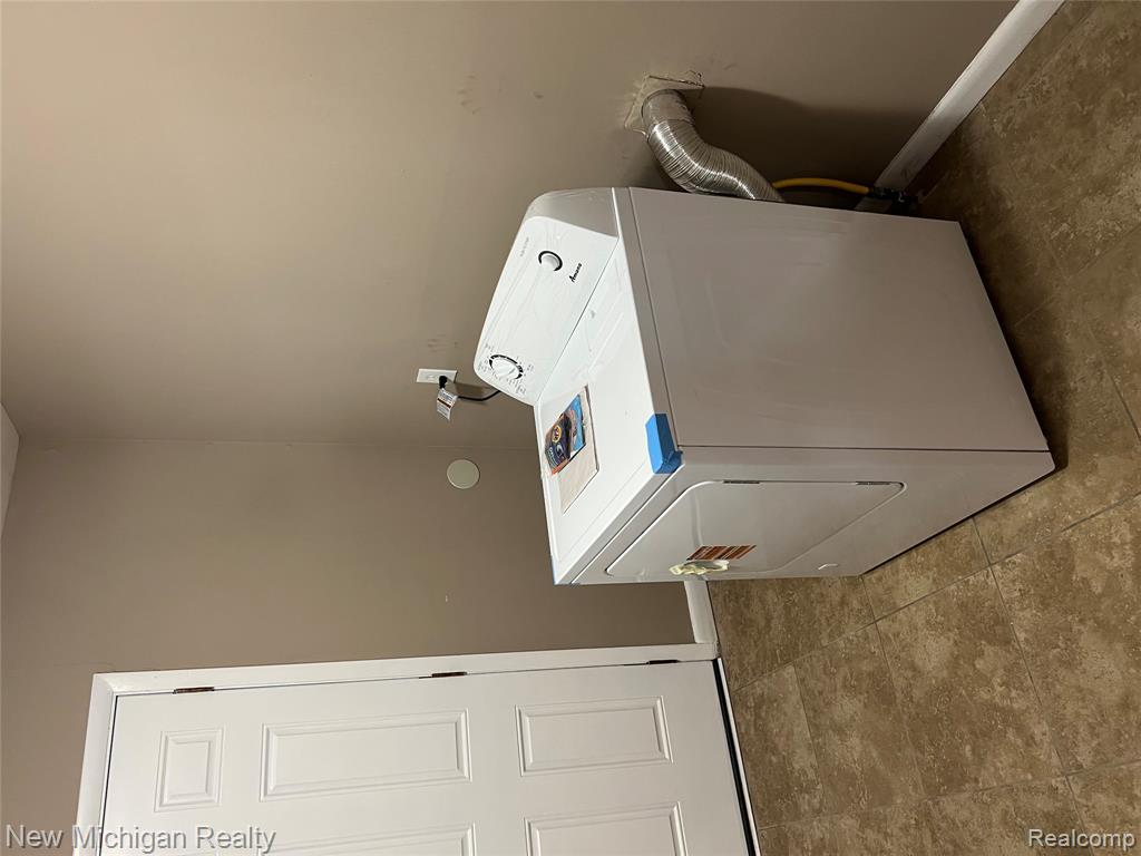 7431 Anna Avenue, Warren, MI 48092 — Photo 18
