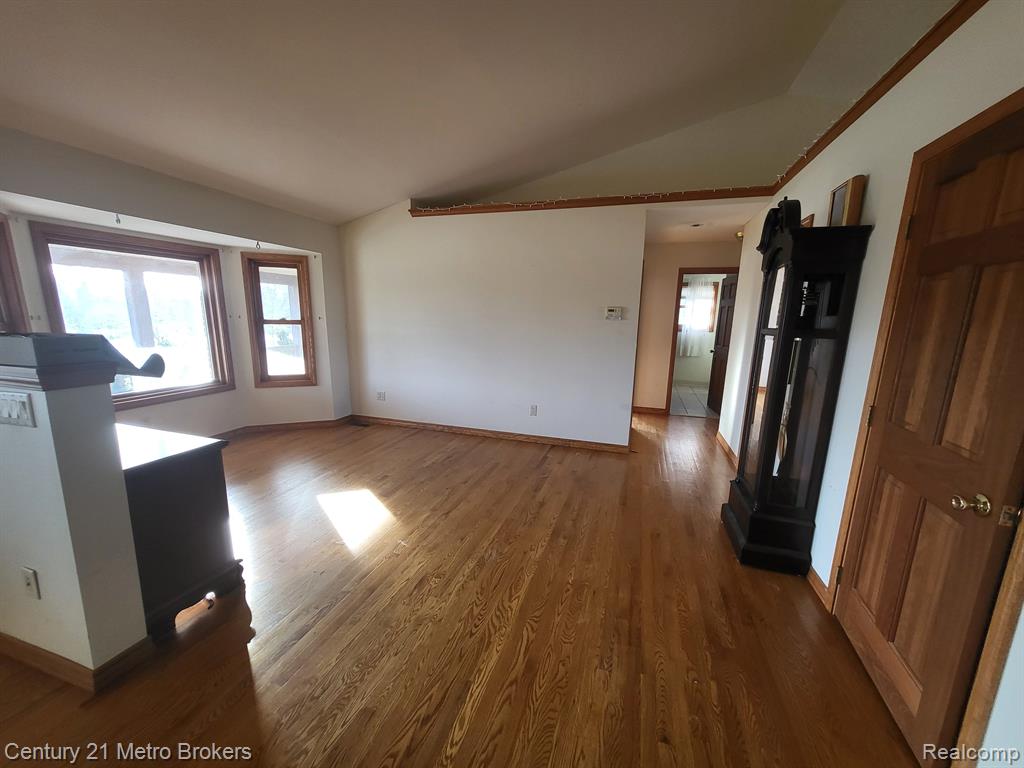 5180 Piersonville Road, Columbiaville, MI 48421 — Photo 9