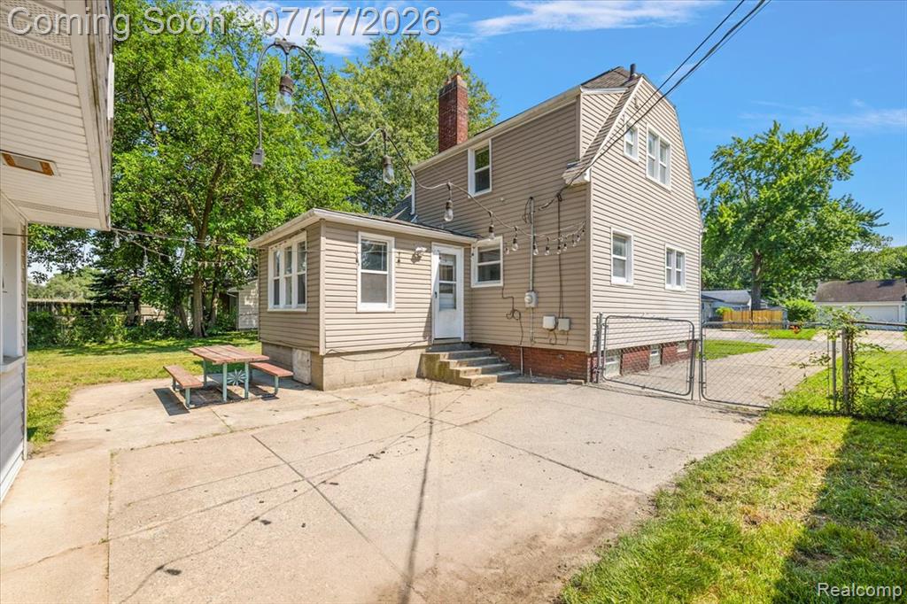 676 W Coy Avenue, Hazel Park, MI 48030 — Photo 21