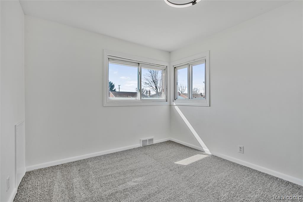 4971 Julius Boulevard, Westland, MI 48186 — Photo 23