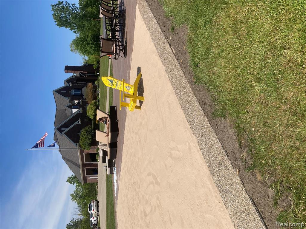 8399 Potter Road, Flushing, MI, 48433