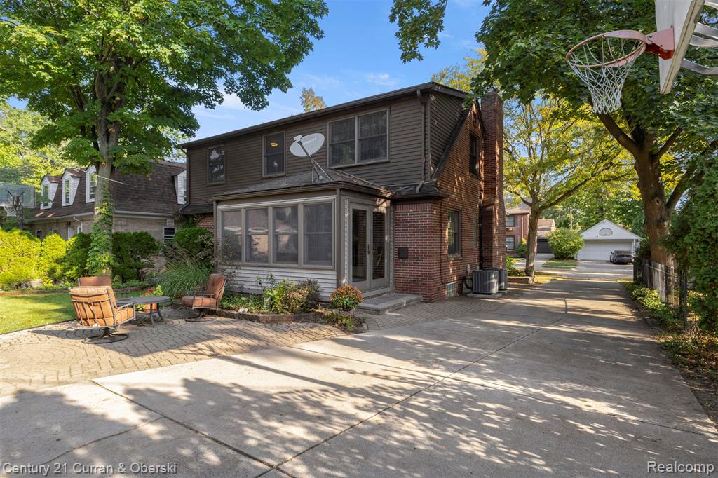 830 S Lafayette St Street, Dearborn, MI 48124 — Photo 34