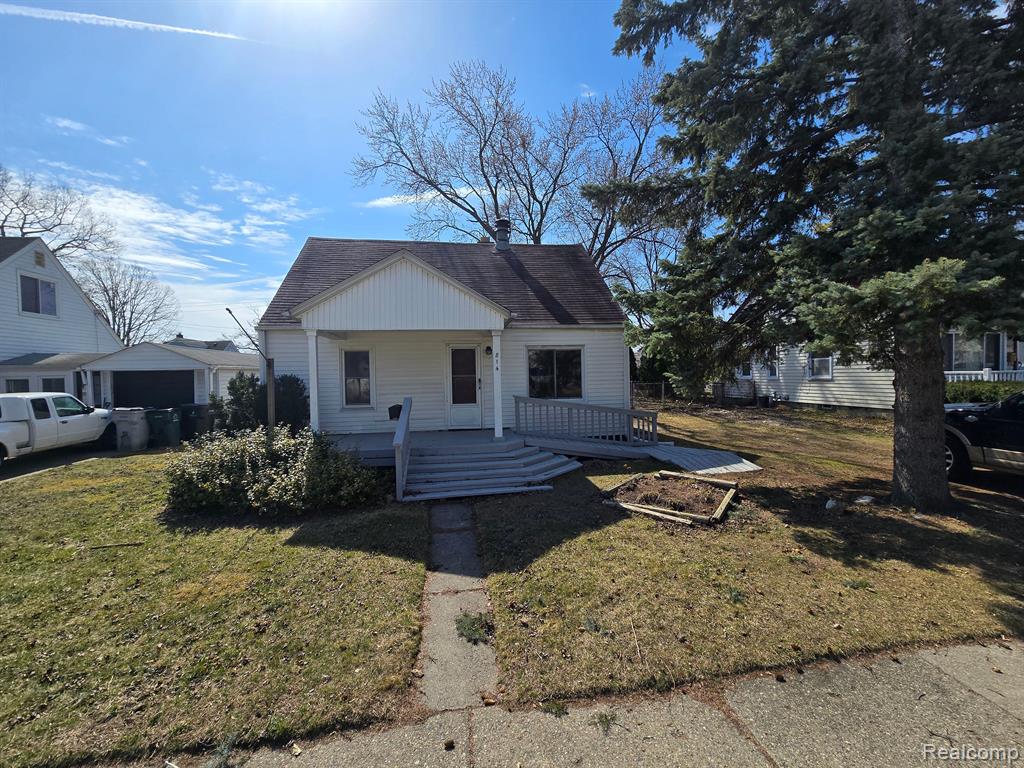 814 E EVELYN Avenue, Hazel Park, MI 48030 — Photo 19