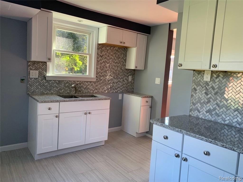 4800 HARVARD Road, Detroit, MI 48224 — Photo 10