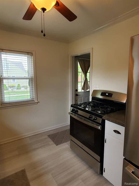 604 PARKWOOD Avenue, Monroe, MI 48162 — Photo 9