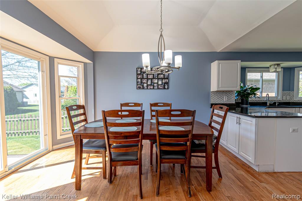 35452 Saint Clair Drive, New Baltimore, MI 48047 — Photo 18
