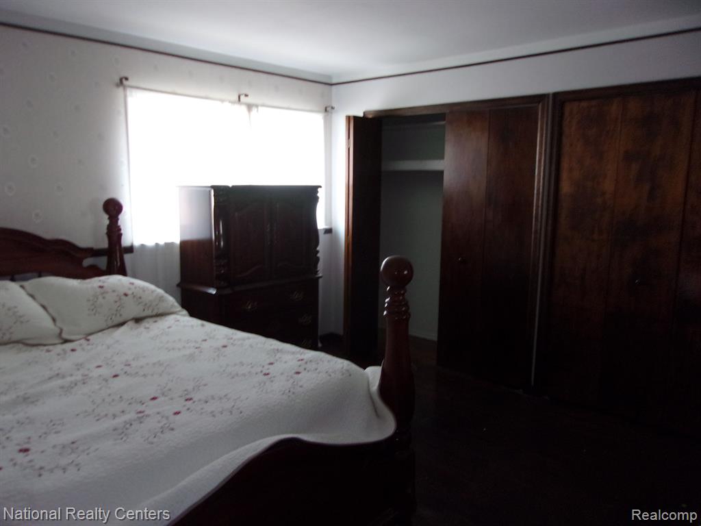 5856 HENRY RUFF Road, Garden City, MI — Photo 23