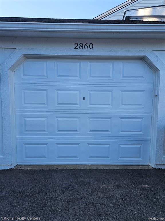 2860 S KNIGHTSBRIDGE Circle, Ann Arbor, MI 48105 — Photo 20
