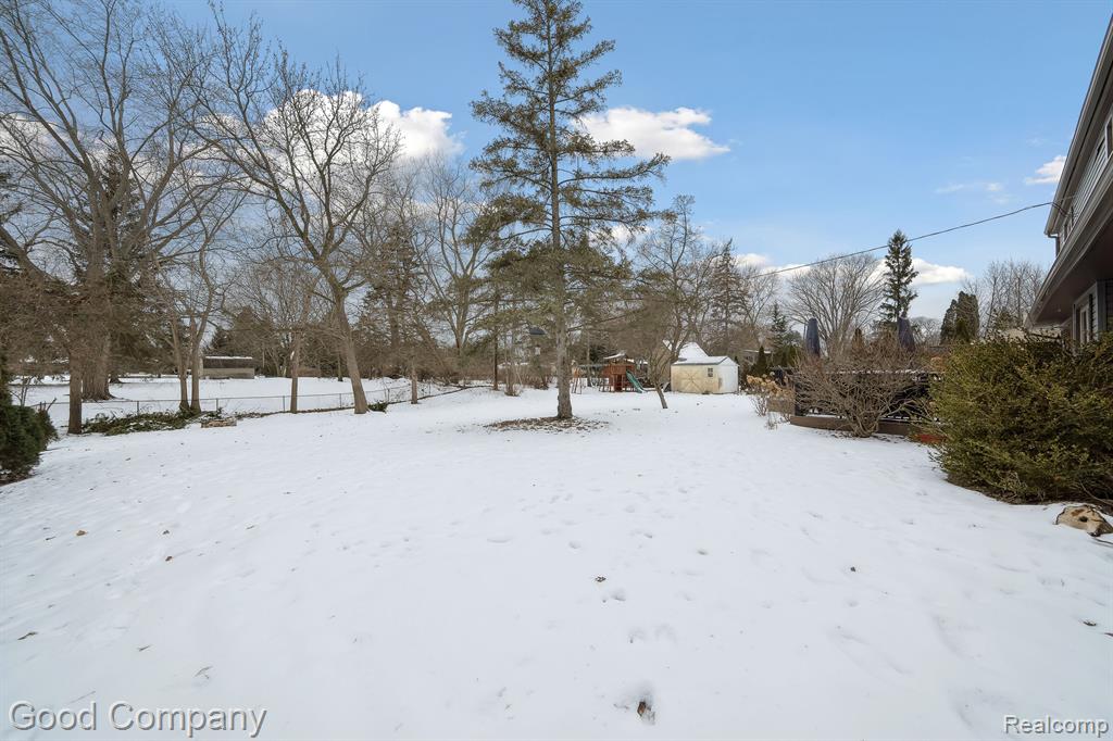 3370 INDIANDALE Drive, Orchard Lake Village, MI 48324 — Photo 50