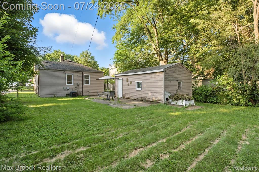 690 2nd Avenue, Pontiac, MI 48340 — Photo 30