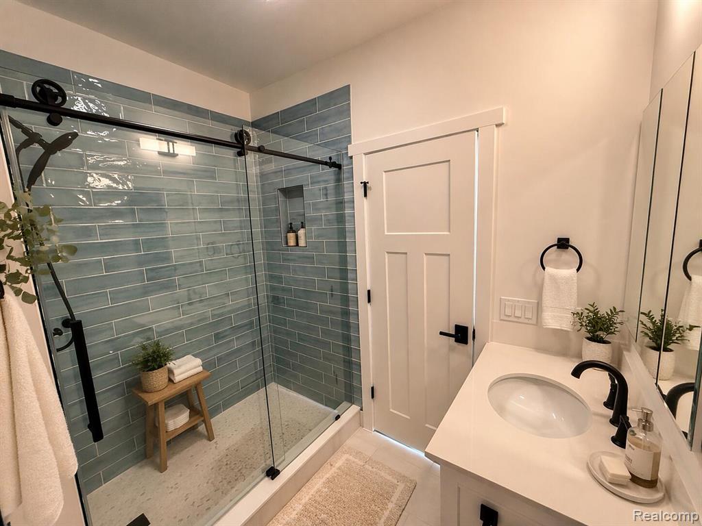 5687 Carroll Lake Road, Commerce Twp, MI 48382 — Photo 16