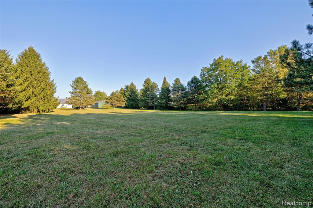 2290 Silver Fox Run, Holly, MI 48442 — Photo 68
