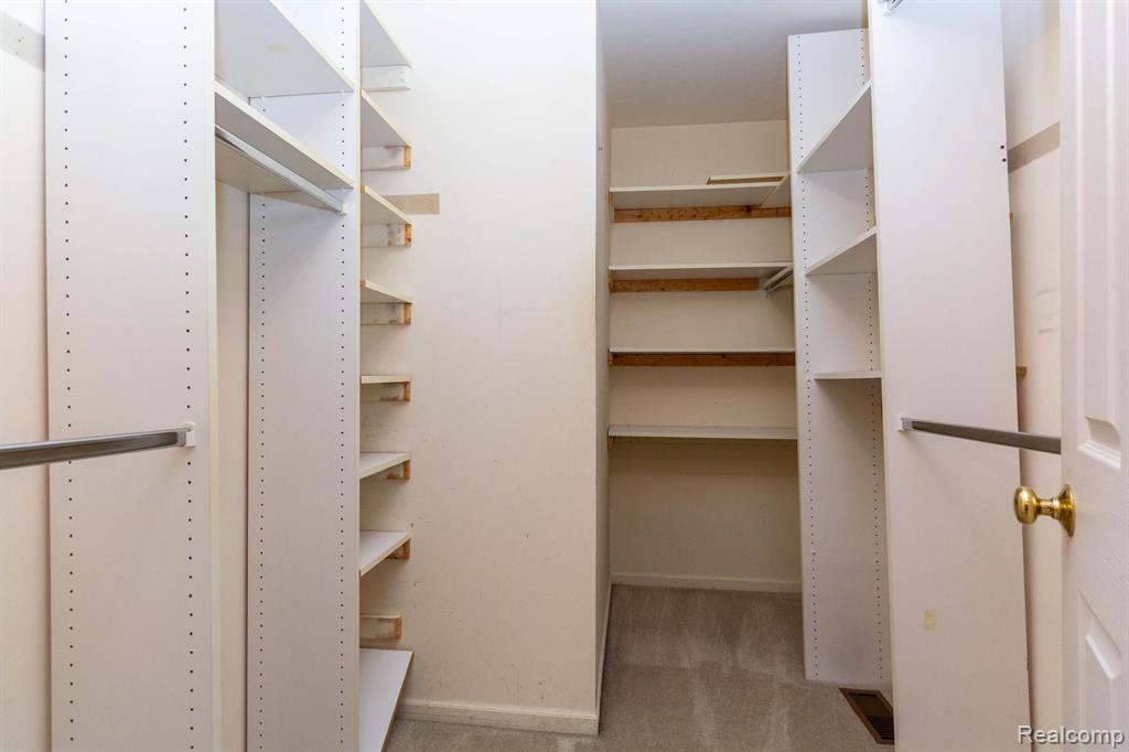 53071 SPRINGHILL MEADOWS Drive, Macomb, MI 48042 — Photo 28
