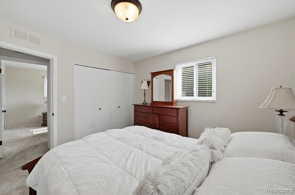 5918 N Lafayette Street, Dearborn Heights, MI 48127 — Photo 18