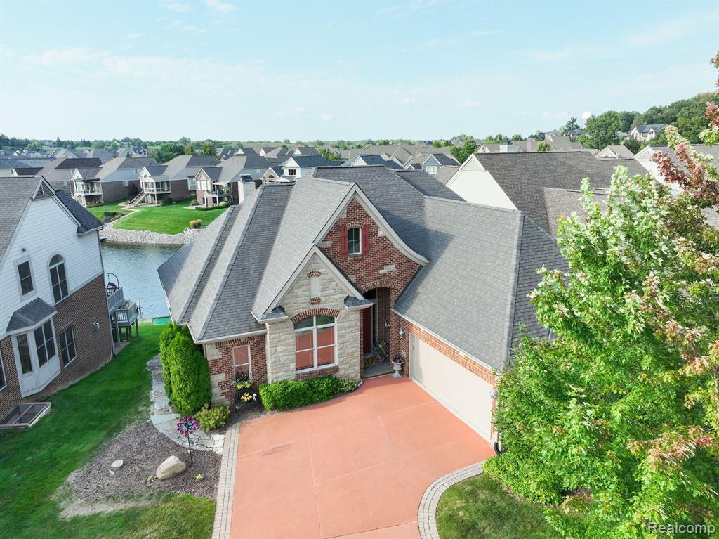 10769 CLIFFVIEW Drive, South Lyon, MI 48178 — Photo 58