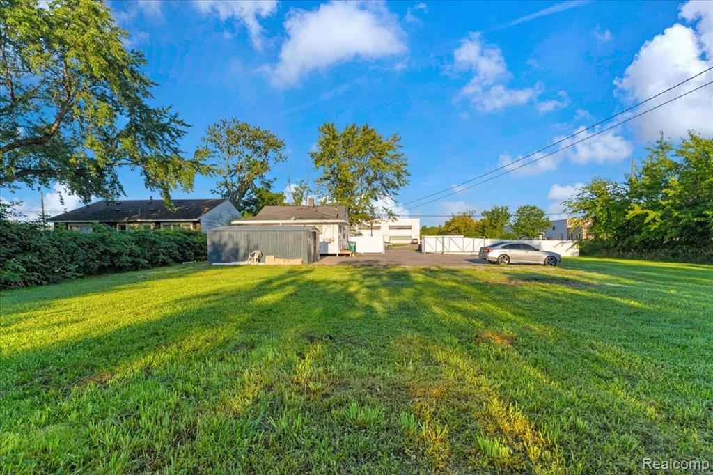6837 Middlebelt Road, Romulus, MI 48174 — Photo 9