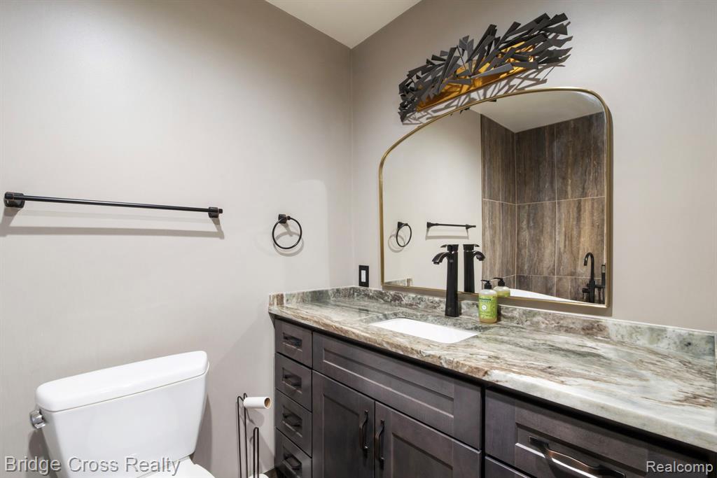 24877 Auburn Lane, Southfield, MI 48033 — Photo 14
