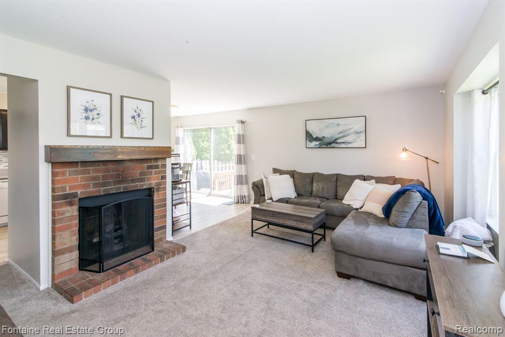 24606 BASHIAN Drive, Novi, MI — Photo 6