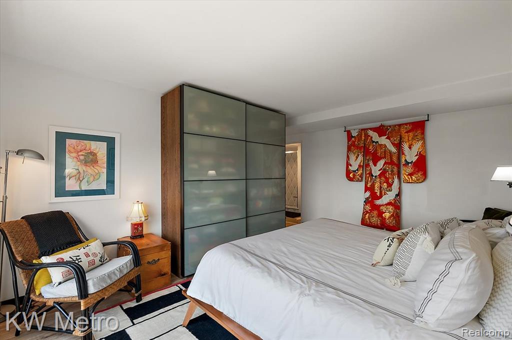 1300 E Lafayette Street, 1001, Detroit, MI 48207 — Photo 44