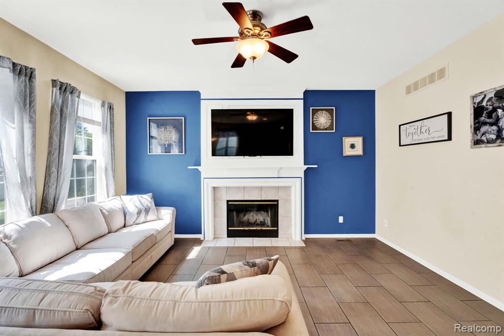 8155 Parkside Drive, Westland, MI — Photo 14