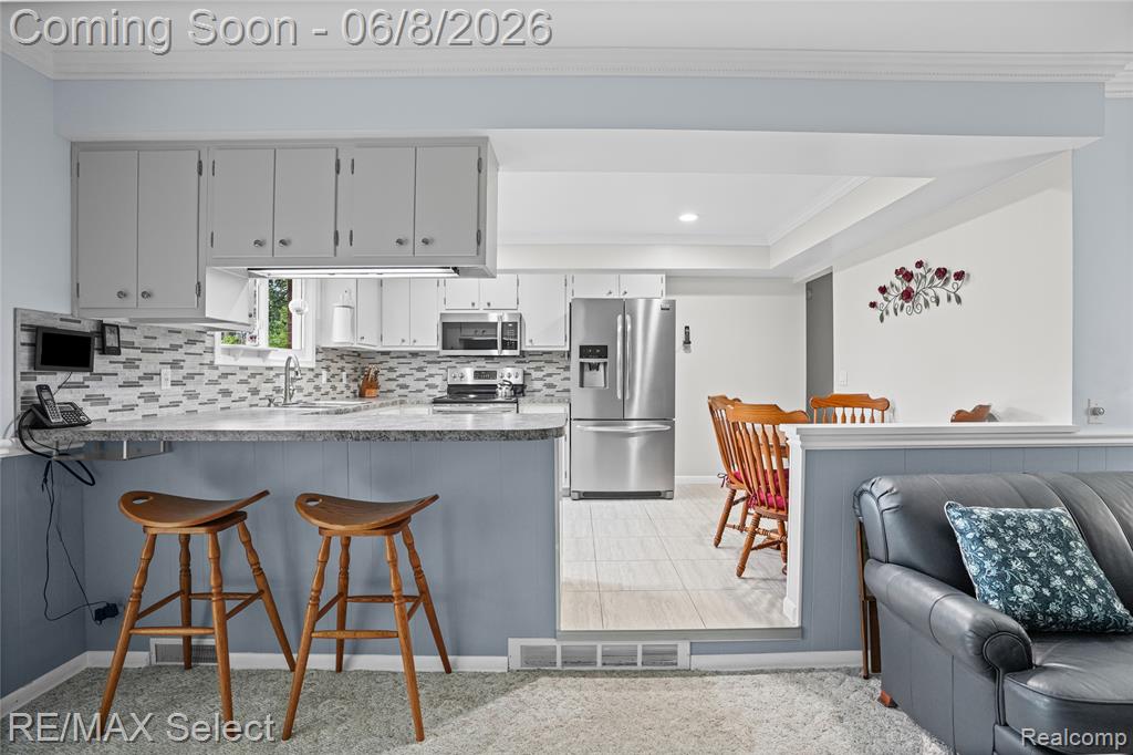1333 Hidden Oaks Court, Flint, MI 48507 — Photo 4