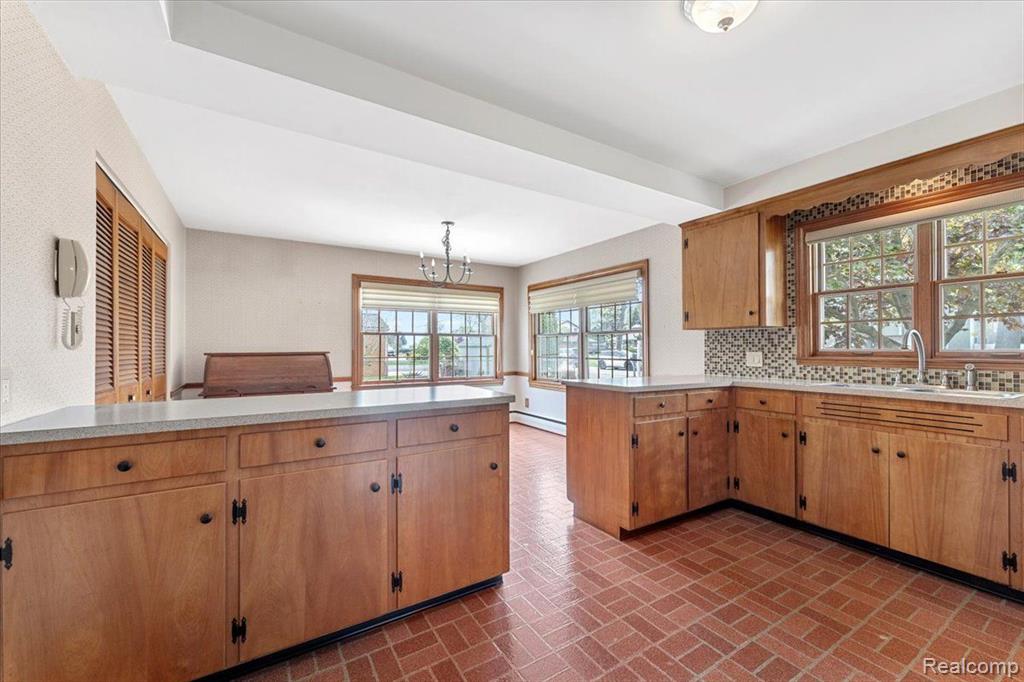 30617 YOUNG Drive, Gibraltar, MI — Photo 9