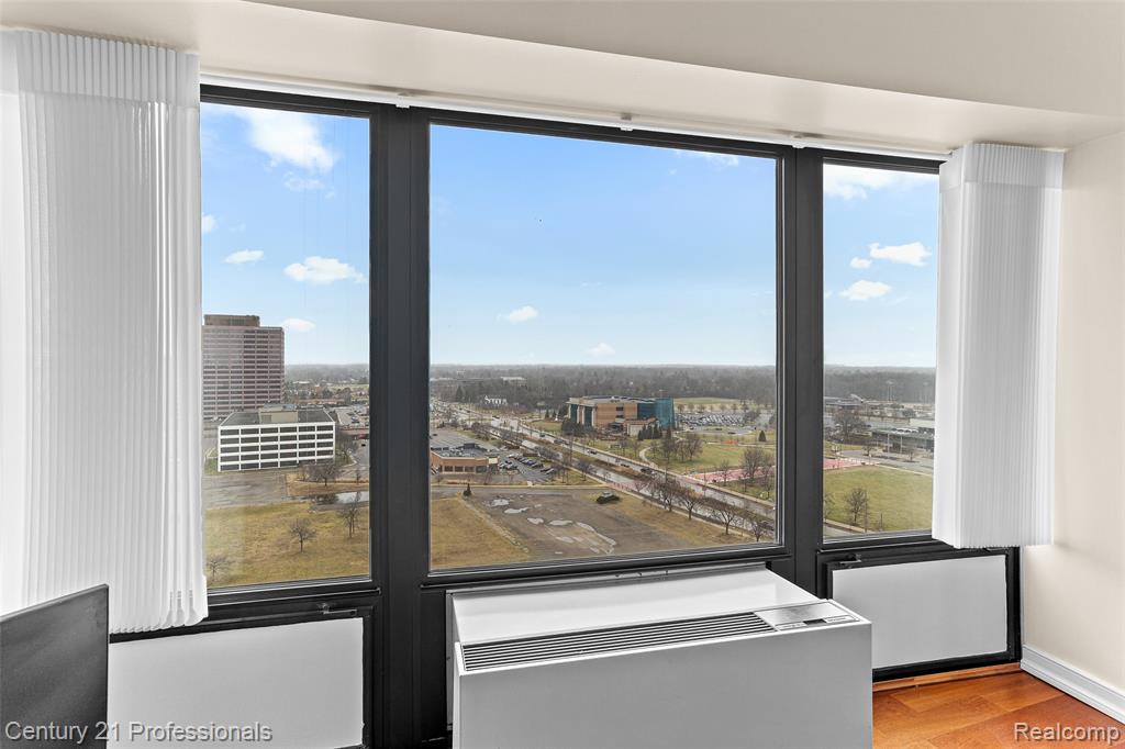 5000 Town Center, 1704, Southfield, MI 48075 — Photo 11