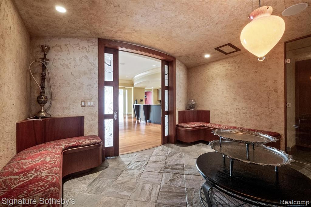 82 CHATEAUX DU LAC, Fenton, MI 48430 — Photo 48