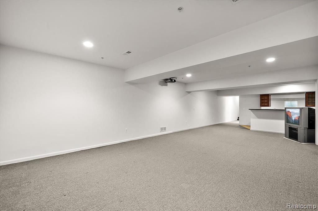6713 Boulder Pointe Drive, Washington, MI — Photo 41