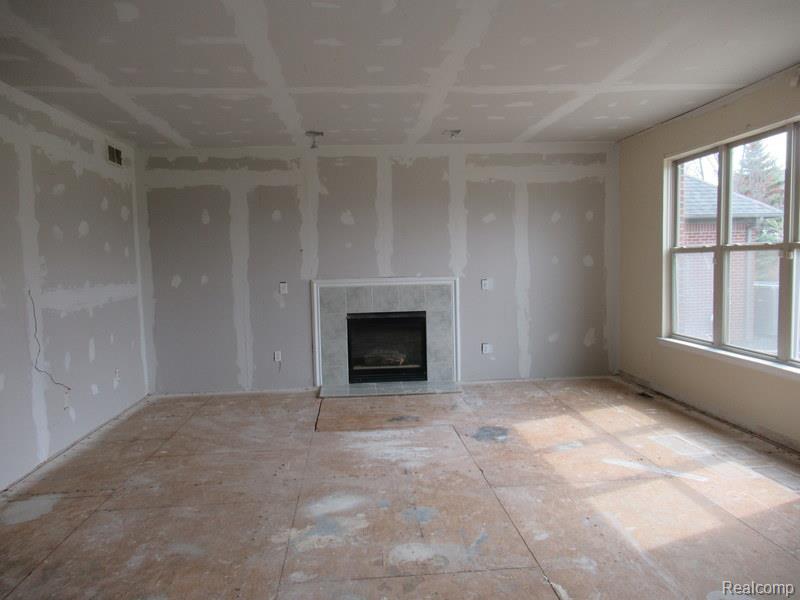 21406 Carlton Drive, Macomb, MI 48044 — Photo 7