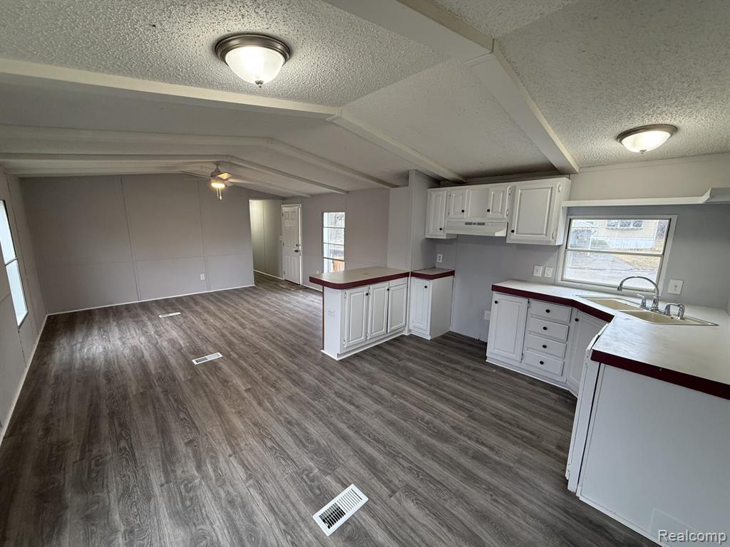 5045 Nadie Drive, Mount Morris, MI 48458 — Photo 3