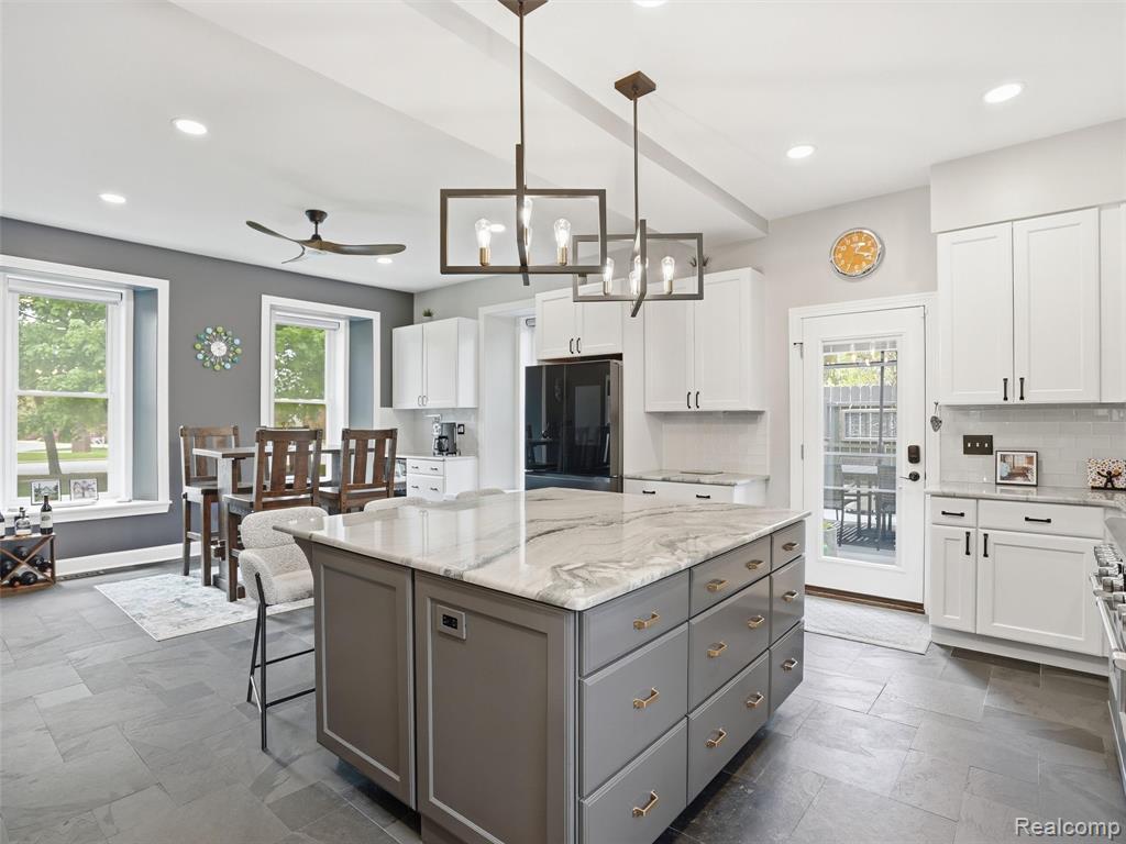 7475 Pinehurst Circle, Bloomfield Hills, MI 48301 — Photo 14