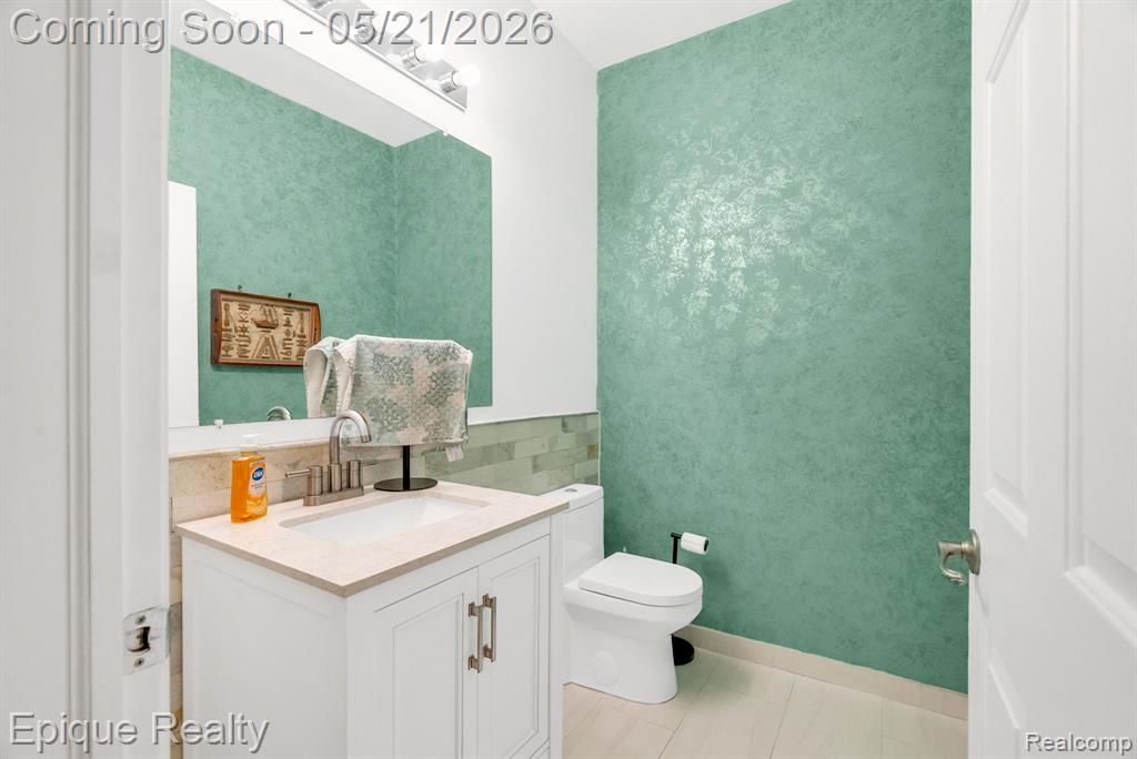 43040 Emerson Way, Novi, MI 48377 — Photo 26