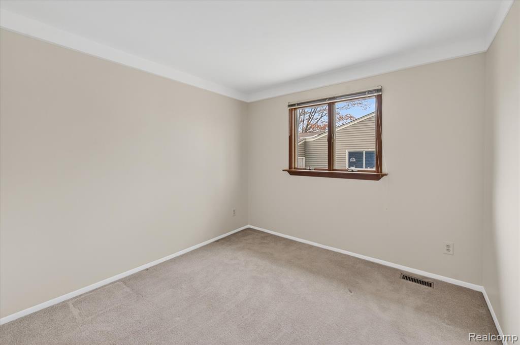 751 Norchester Street, South Lyon, MI 48178 — Photo 19