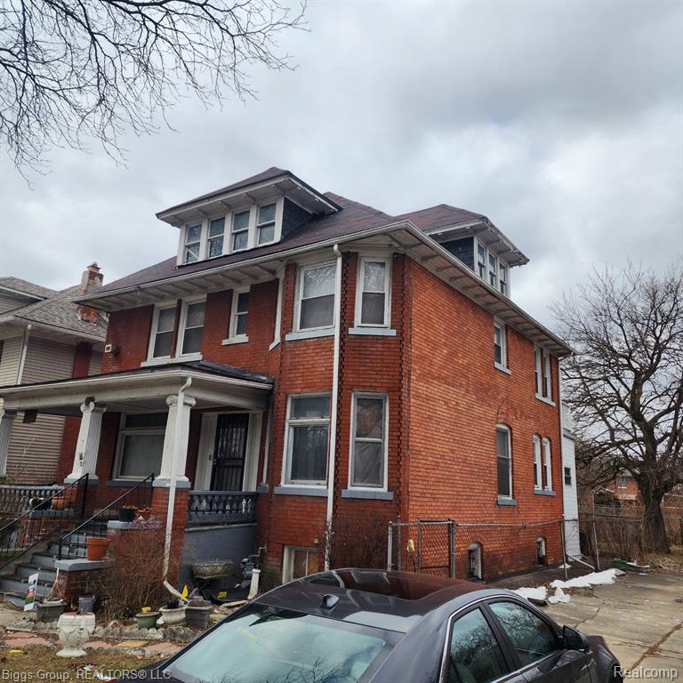 87 WOODLAND Street, Detroit, MI 48202 — Photo 2