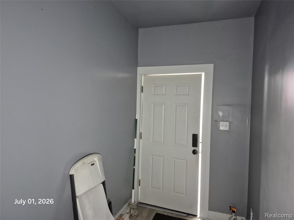 1583 Hurlbut Street, Detroit, MI 48214 — Photo 5
