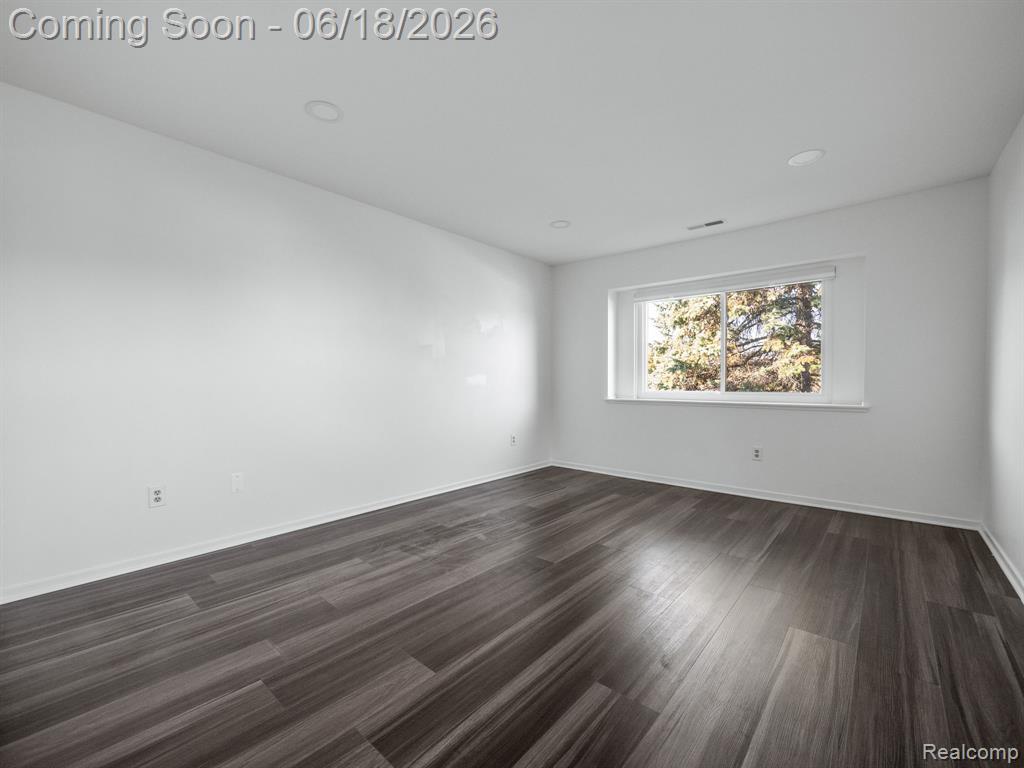 6680 Ridgefield Circle, 201, West Bloomfield, MI — Photo 16