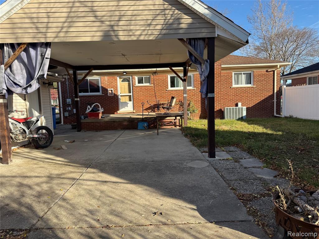 6947 N Charlesworth Street, Dearborn Heights, MI 48127 — Photo 23