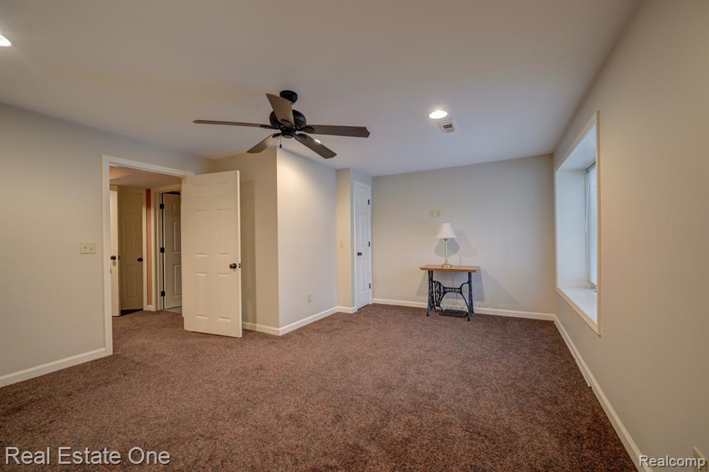 6564 Summit Ridge, Clarkston, MI — Photo 36