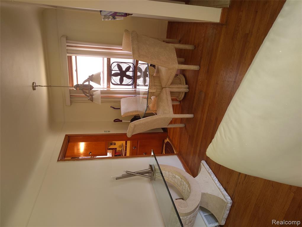 6906 Greenview Avenue, Detroit, MI 48228 — Photo 10