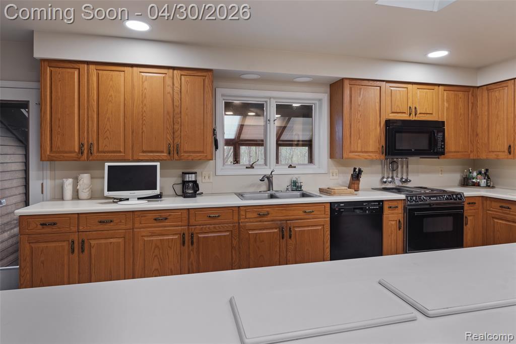 8412 Beacon Lane, Northville, MI 48168 — Photo 10